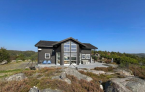 3 Bedroom Gorgeous Home In Lyngdal